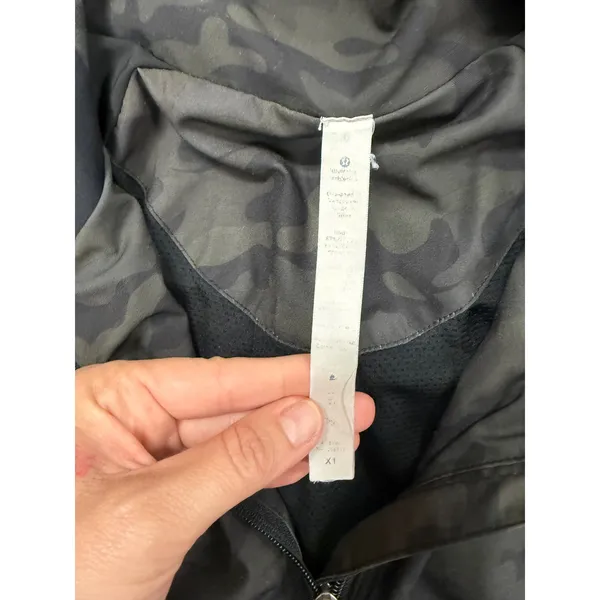 Lululemon Camo Full Zip Define-Style Athletic Jacket – Size XL - Image 2