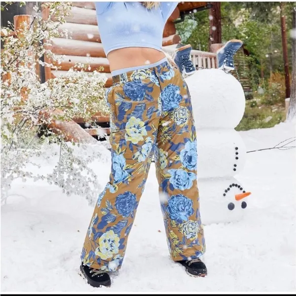 Offline by Aerie Bronze Floral Chillside Snow Puffer Ski Pants Sz L NEW‎ - Image 14