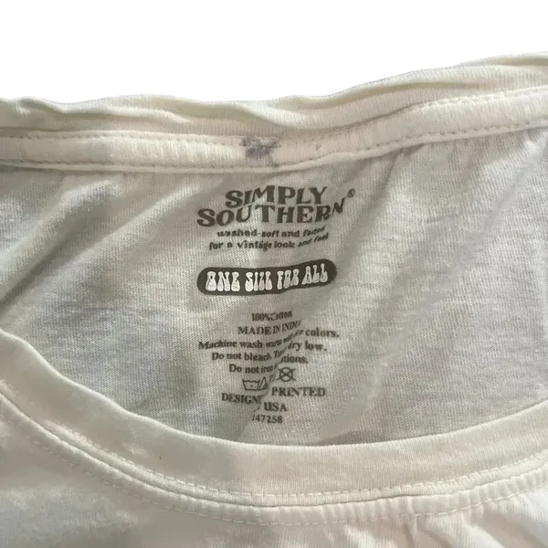 Simply Southern* OS "Have courage and Be Kind" Tee - VANILLA‎ ACID - Image 3