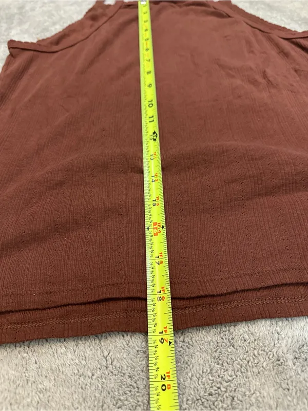 Old Navy Women's Brown Ribbed Spaghetti-Strap Cami - Image 7