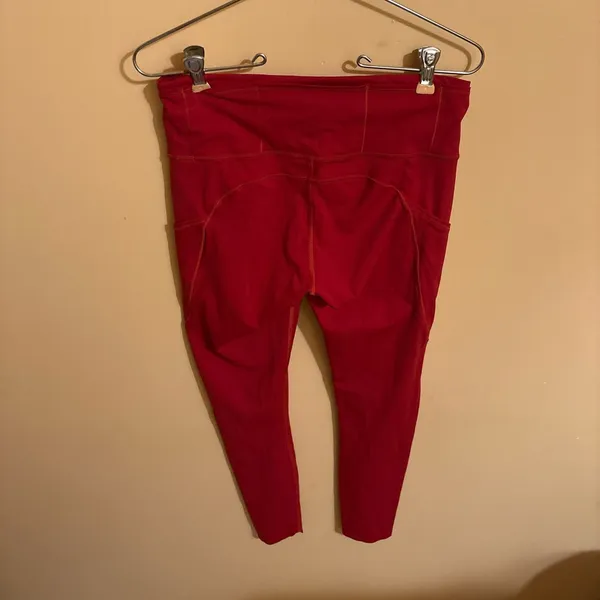 Lululemon Fast & Free 7/8 Non-Reflective Nulux 25” Leggings in Dark Red - Image 4