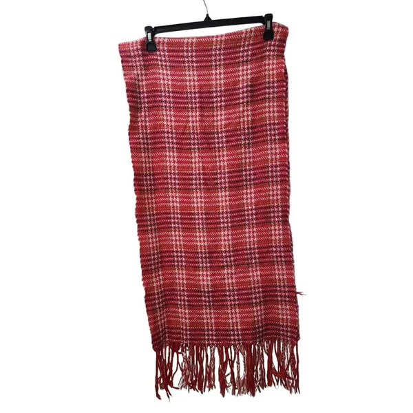 G.H. Bass & Co.‎ Plaid Scarf with Fringe Red Pink Acrylic One Size - Image 3