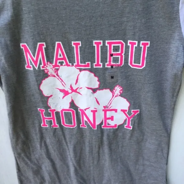 Old Navy Short Sleeve Womens Graphic Malibu Honey Tee Size M - Image 2