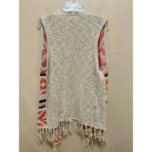 It's Our Time Aztec Vest‎ Medium Sleeveless Fringe Knit Boho Casual - Image 3