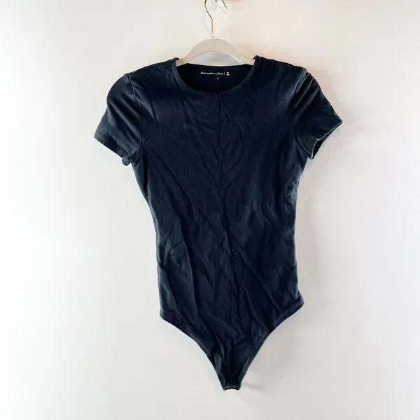 Abercrombie Crewneck Short Sleeve Bodysuit Black Medium - Image 2