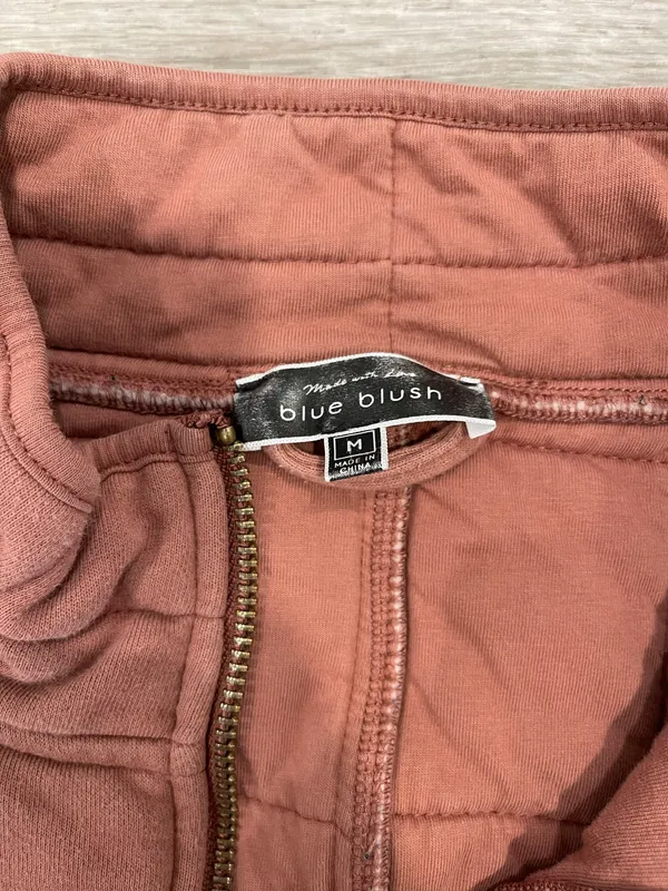Blue Blush Fall Quilted Crop Puffer Jacket - Image 4