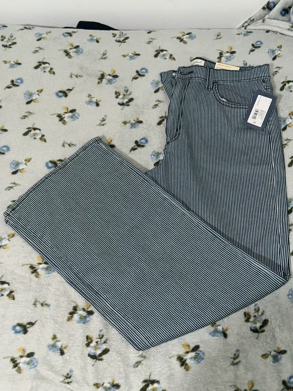 High-Rise Wide-Leg Jeans Target universal thread - Image 2