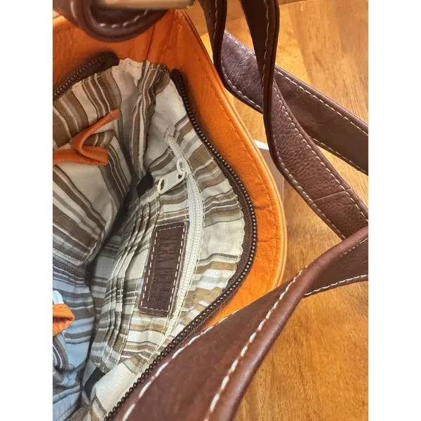 Vera Pelle Florio Bazaar Small Orange/Tan Leather Style Crossbody Bag - Image 9