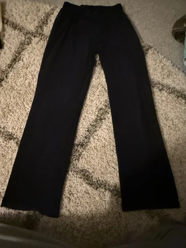 Get over velvet flaire pants Black - Image 4