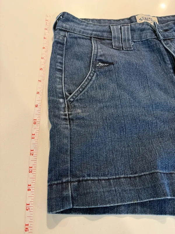 Levi’s Signature Denim Look Womens Shorts‎ Size Misses 12 - Image 7