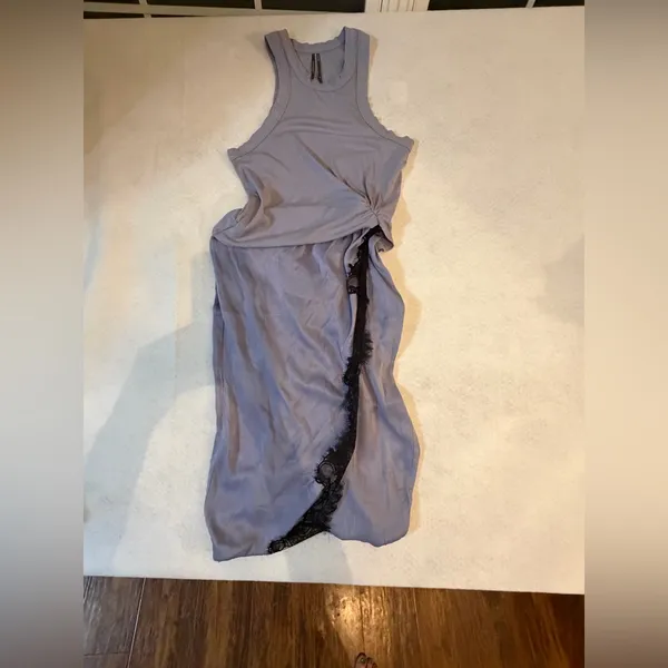 Anthropologie Ribbed Tank Lace Trim Midi Dress Purple Ruched Waist Size M twofer - Image 3