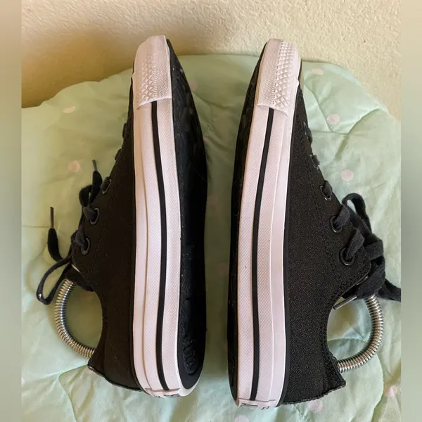 Converse Black Womens Sneakers size 5.5 - Image 6