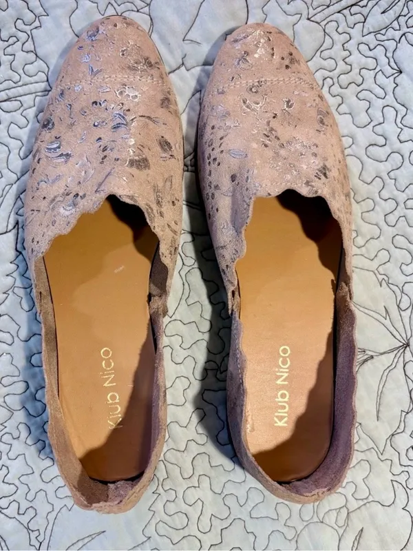 💥KLUB NICO Georgette Scalloped Pewter Floral Flat Made in Spain EU 36 US 6💛 - Image 3