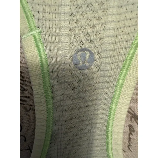 Lululemon Swiftly Tech‎ Racerback Tank Top Lime Green Citron Size 8 Seamless - Image 4