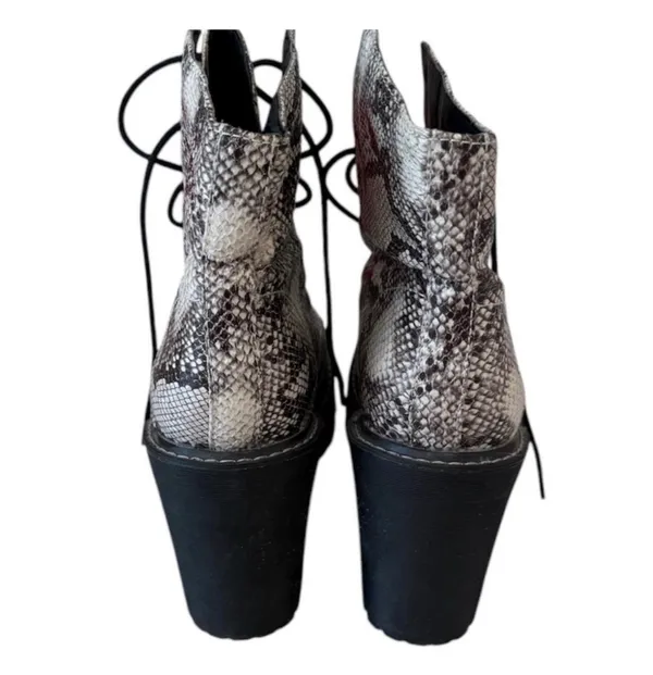Madden Girl Platform Combat Boots Moto Snakeskin Animal Print Gray Black 10 - Image 4