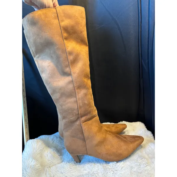 Target Tan Faux Suede Pointed Toe Kitten Heel Knee High Boots Size 9 Y2K costume - Image 5