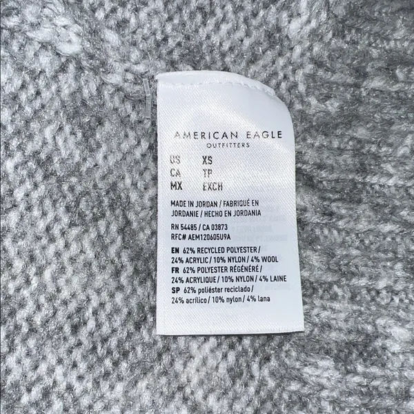 American Eagle Outfitters Gray and Cream Crop Wool Blend Cardigan 072626 - Image 4