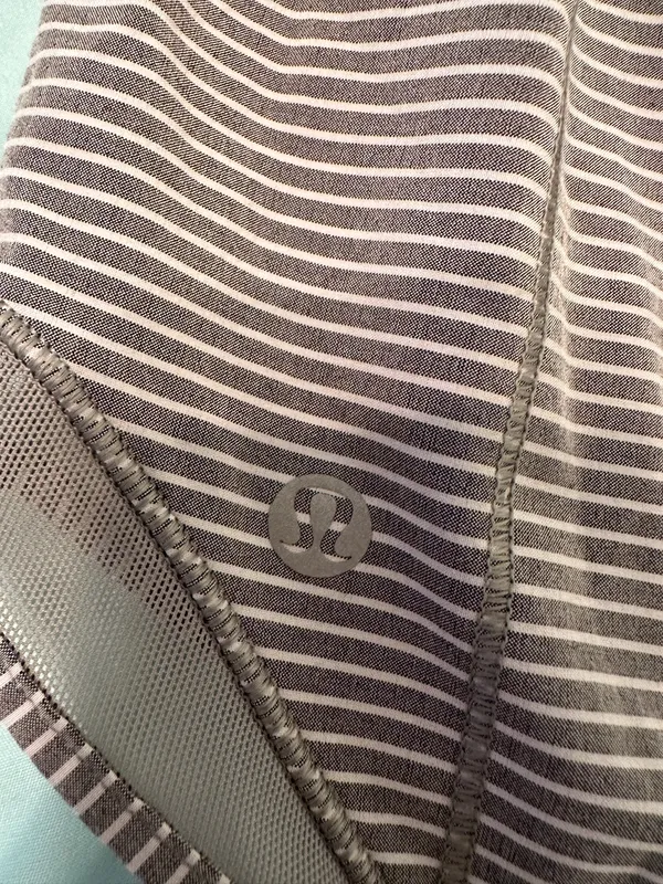 Lululemon Hotty Hot Grey Striped Shorts Tall - Image 3