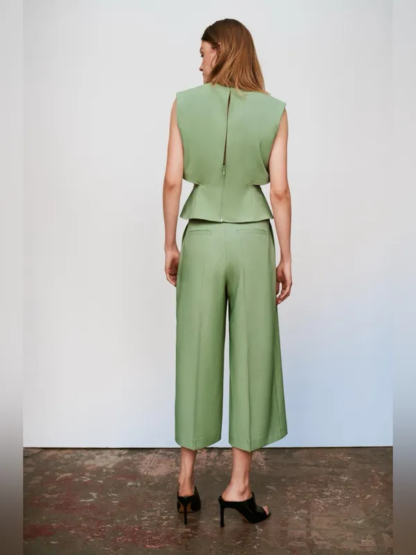 Zara, Crepe Cut-Out Top Size Small - Image 2
