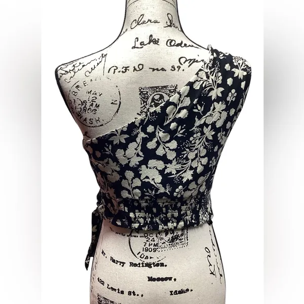 Free People Carmen One Shoulder Tie Waist Tropical Black And Ivory Floral Medium - Image 3