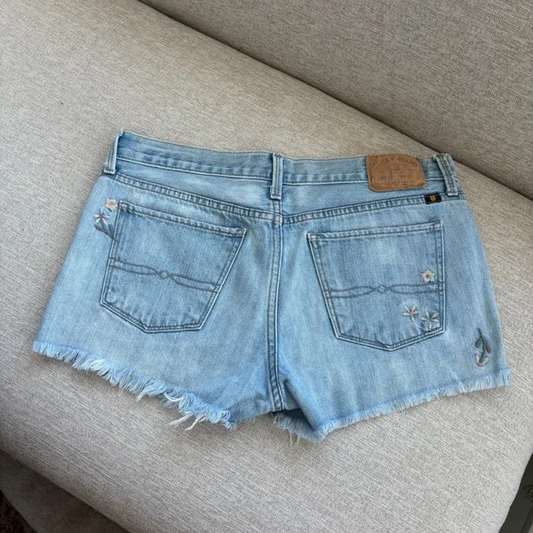 Lucky Brand The Cut Off Shorts 6 28 Floral Embroidered Denim Boho Summer Fairy - Image 2