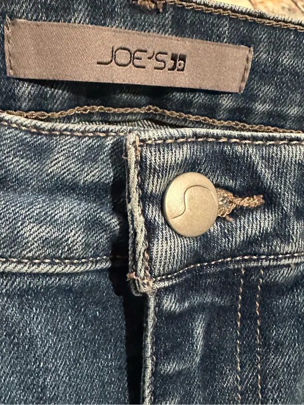 JOE'S Jeans Mid-Rise Tulip Crop Boot Cut Jean - Image 10