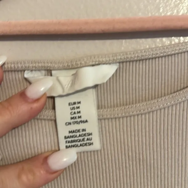 H&M Basic Top - Image 2