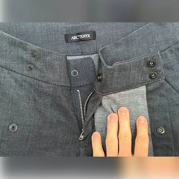 NWT Arc'teryx A2B Skort Denim Look City Life/Bike Commuter Line Size 0 - Image 9