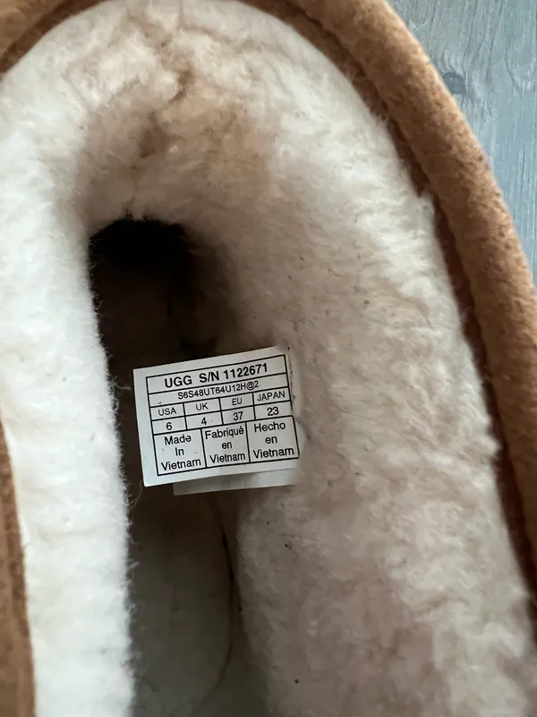 UGG Mini Logo Zip Boots - Image 3
