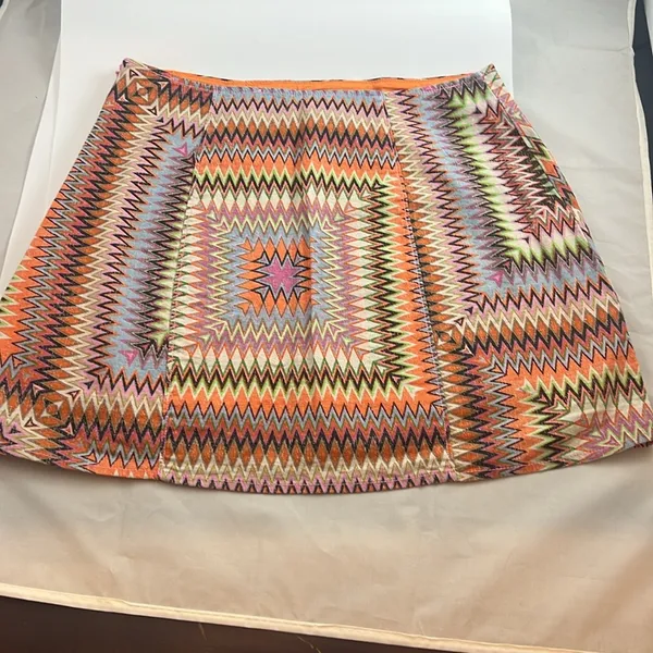 Urban Outfitters funky pattern skirt. Small slit in front. Size small! - Image 2