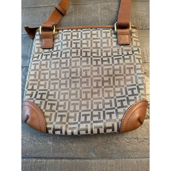 Vintage Tommy Hilfiger Crossbody bag. Brown Canvas Adjustable‎ Strap - Image 5