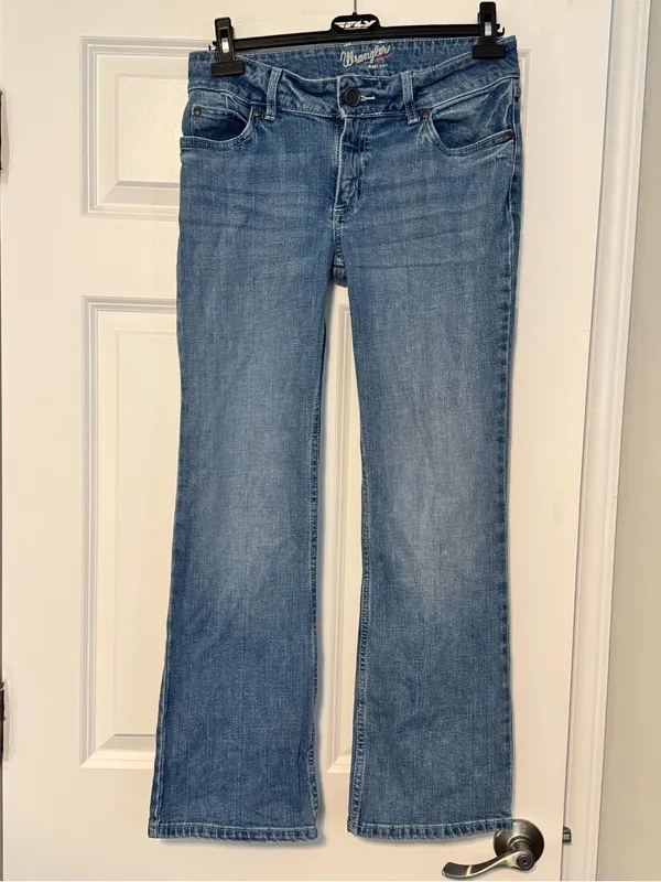 Womens Wrangler Retro Mae 09MWZUH Cowgirl Western Light Wash Bootcut Jeans 7x30 - Image 3
