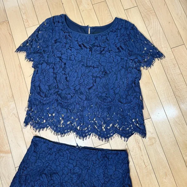 LULU'S 2 Piece Navy Lace Dress Top & Skirt Set Size Small - Image 9