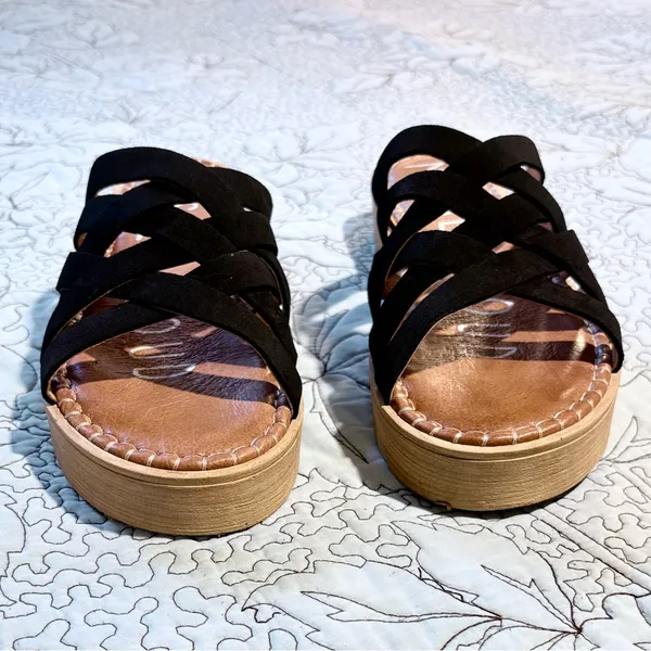 Musse & Cloud Black Suede Crisscross Platform Slide Sandals Sz 41 US 10 🧡 - Image 4