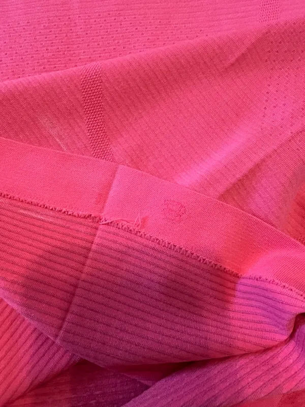 Lululemon Swiftly Tech Short Sleeve Lip Gloss - Image 3