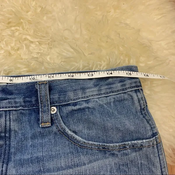 Abercrombie and Fitch high rise distressed shorts - Image 6