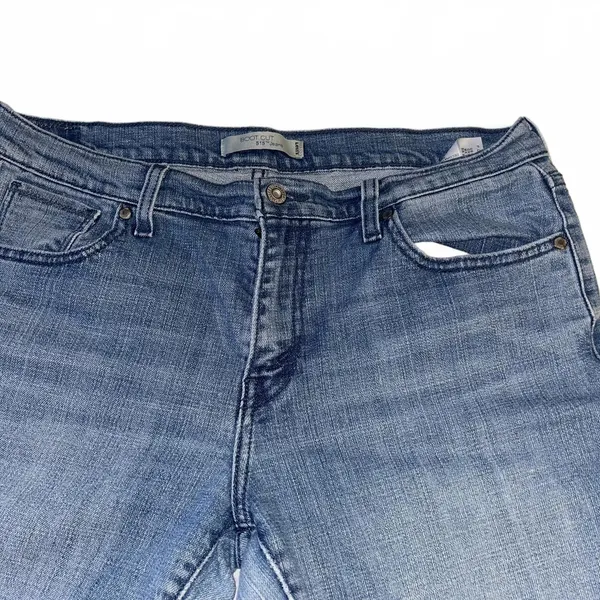 Levi's Bootcut 515 Jeans Classic Blue Denim Light Wash Woman’s Size 12 S/C - Image 5