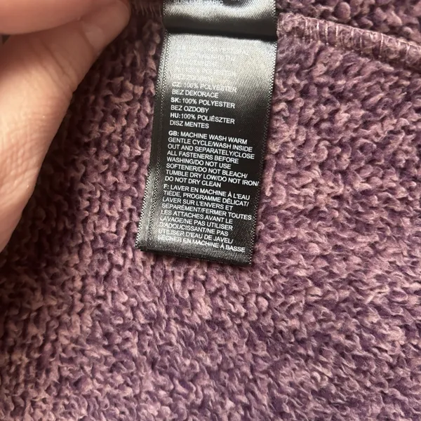 The North Face‎ Women's Thick Purple Zip Up Fleece very warm Size Medium. - Image 7