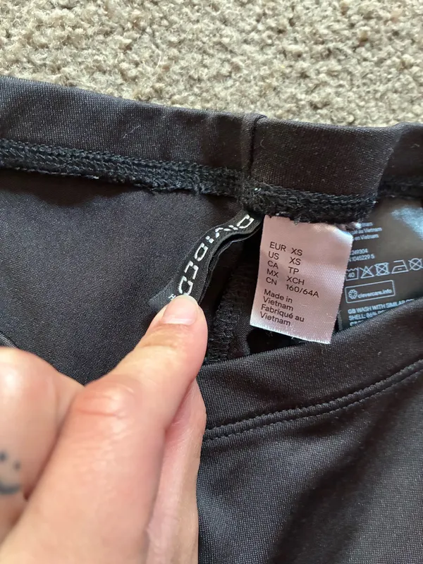 Divided Black flare pants - Image 3