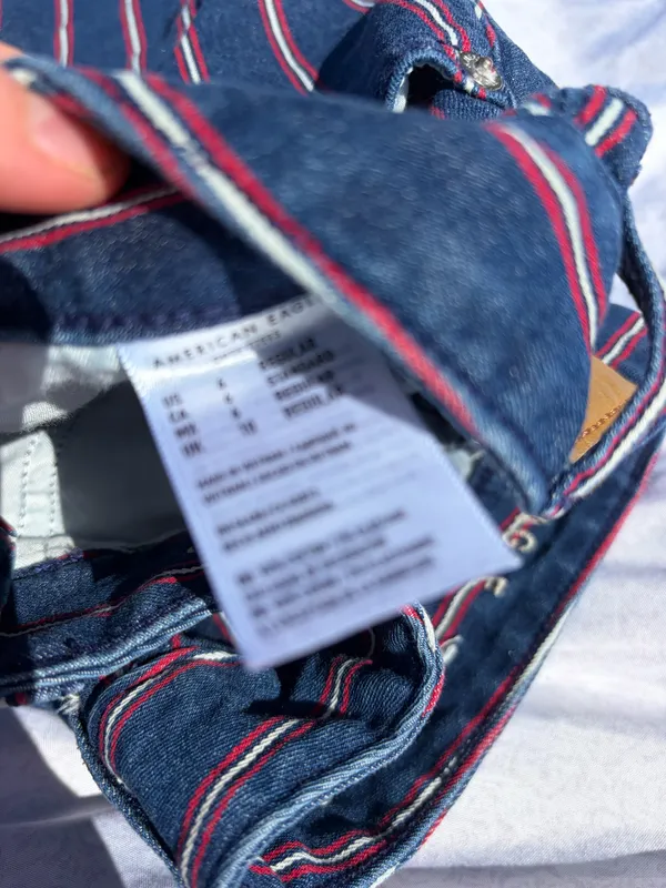 American eagle stripped red and blue hi rise mini skirt - Image 4