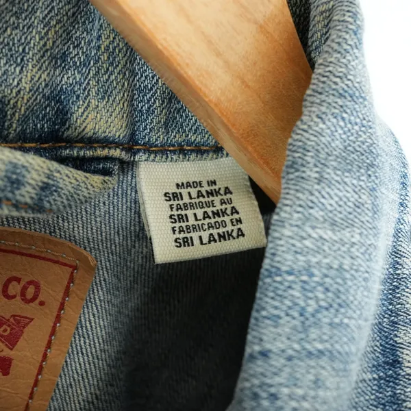 Levis Denim Jean Trucker Jacket Womens‎ Medium Blue Light Wash - Image 5
