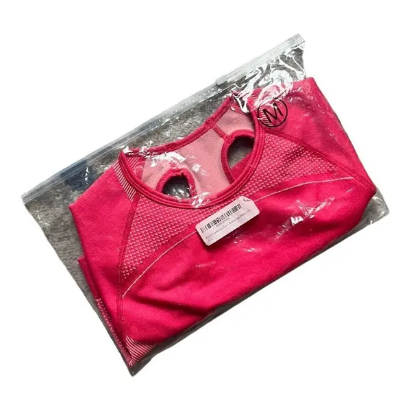 NWT Womens Bolivo Workout Yoga Seamless Open Back Short Sleeves Top - Sz M - Image 2