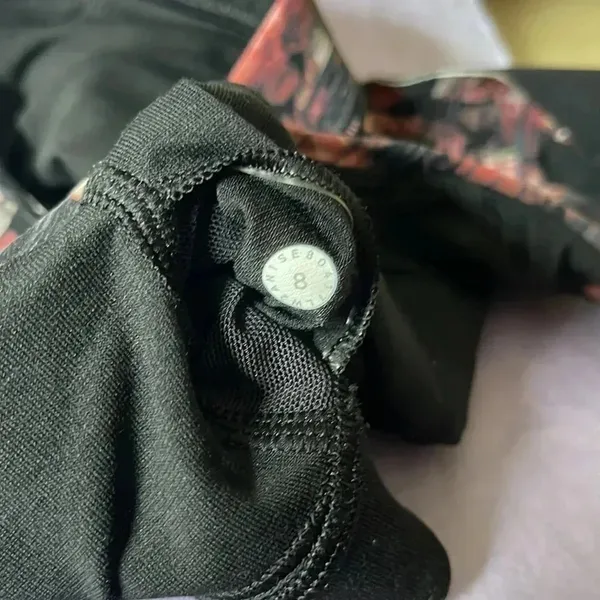 Lululemon Break Free Bra - Image 9