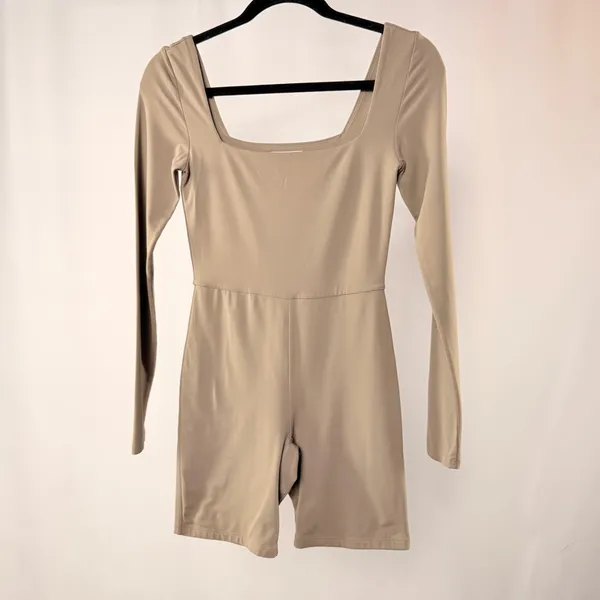 Babaton‎ Contour Squareneck Longsleeve Romper in Stone Size Small - Image 5