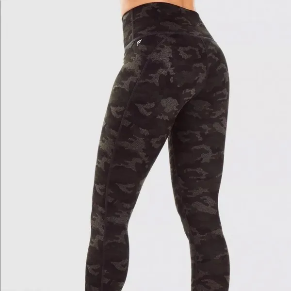 Fabletics Power-hold Black Green Camo 25 in‎ Leggings - Image 2