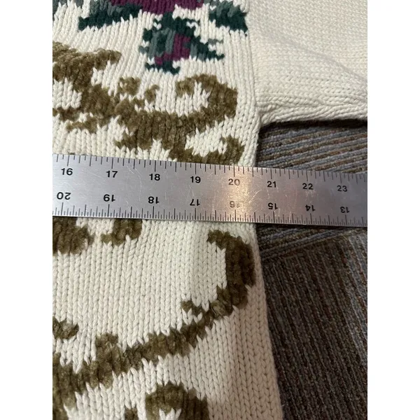 Vintage Floral Sweater Womens Medium Roses Vneck Cottage Core Teacher Heavy Knit - Image 7