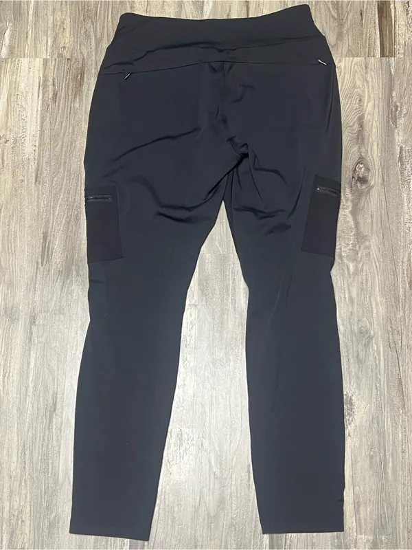Athleta Headlands Hybrid Cargo Tight Black Size 12 - Image 5