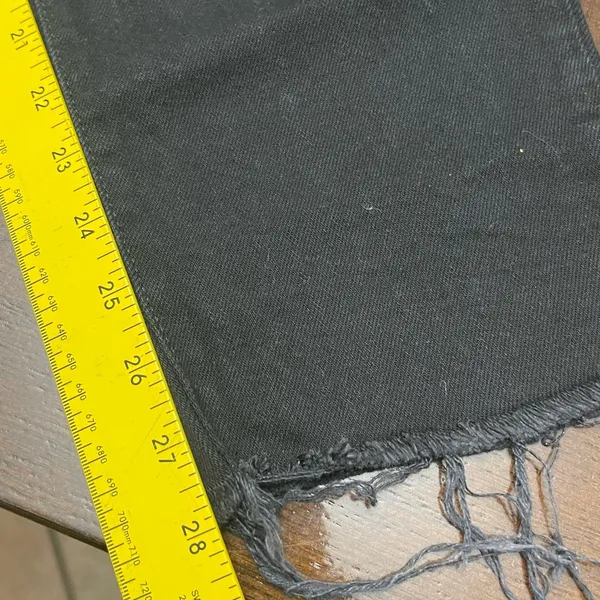 Old Navy Black O.G high-rise Ankle Cropped Jeans with Frayed Hem - Image 7