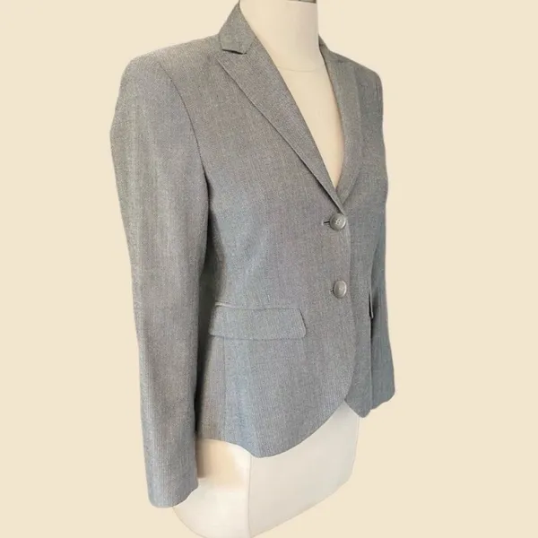 Theory Wool Fitted Blazer In Grey - Image 4