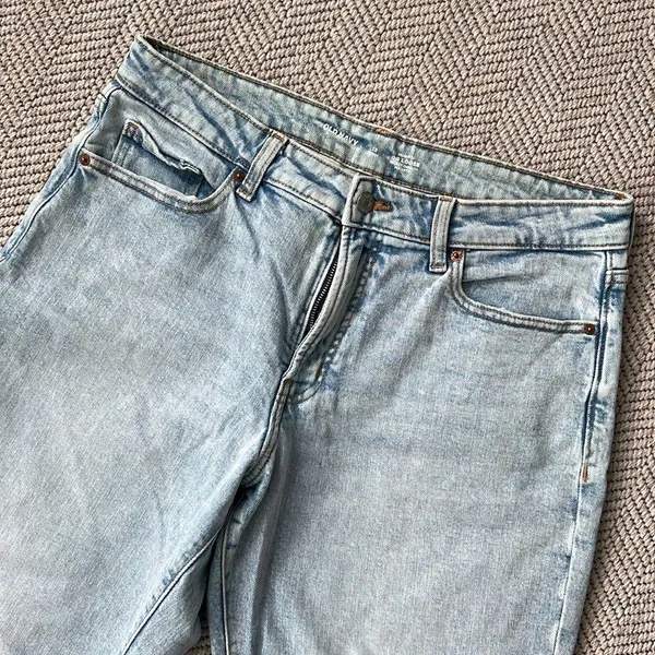 Old Navy Light Wash Denim Jeans - Image 2